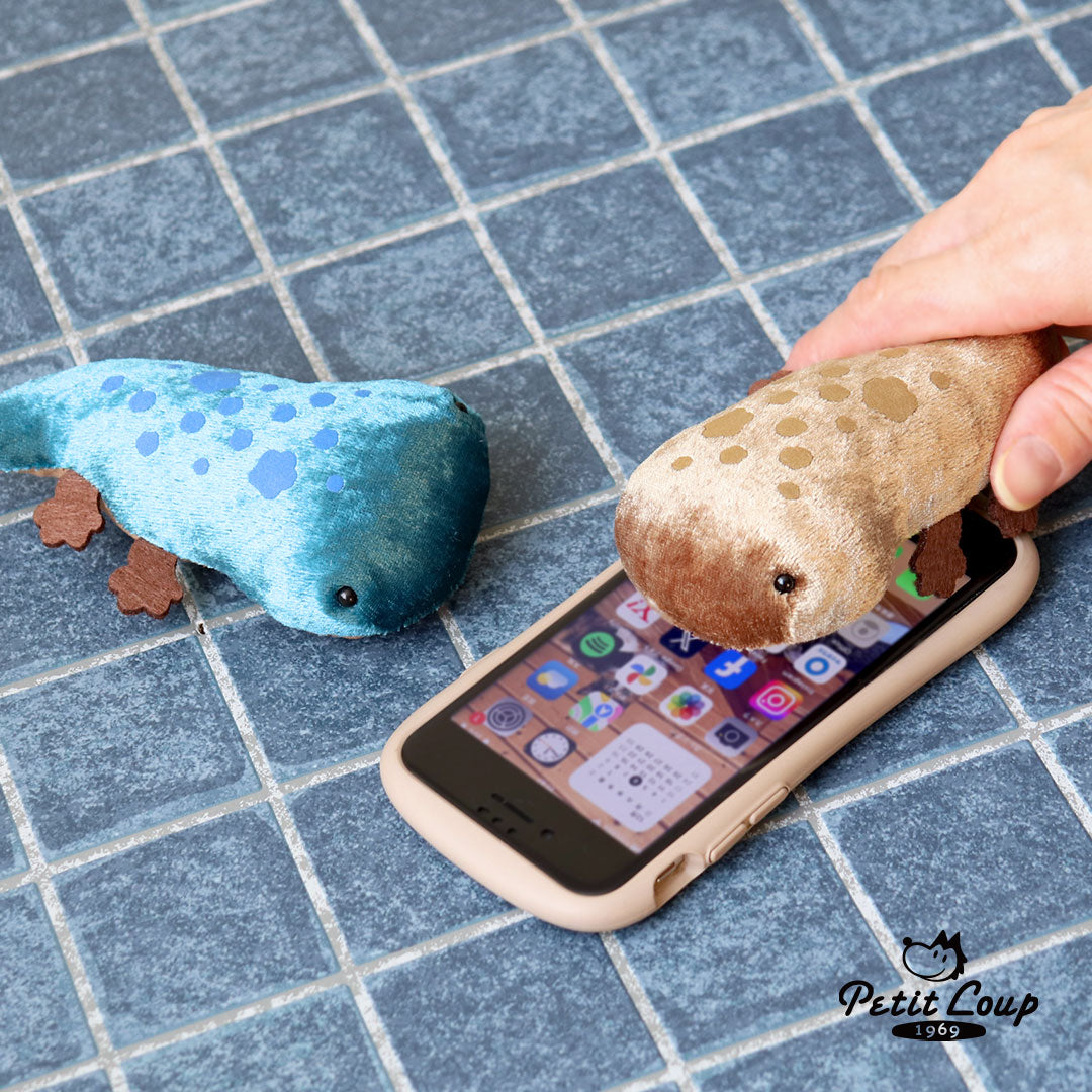 Japanese Giant Salamander Screen Cleaner