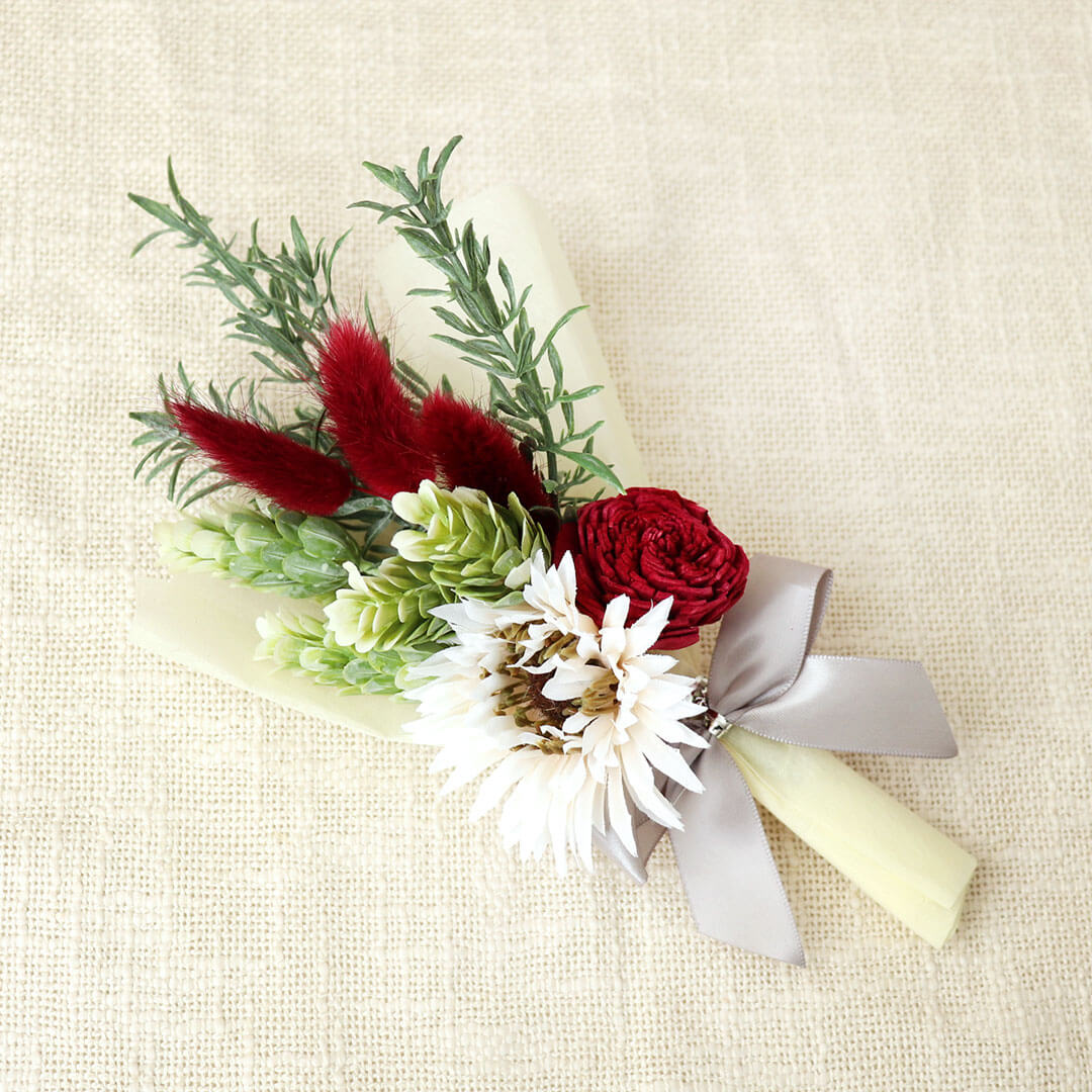 Plush Kitten and Red Flower Bouquet Gift